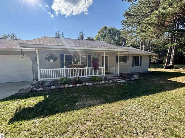 460 Evergreen Trail, Farwell, MI 48622