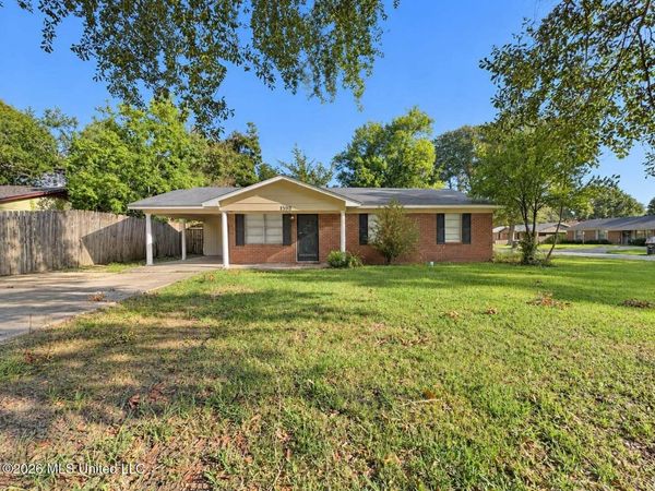1598 Lisa Drive, Greenville, MS 38703