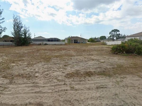1902 NW 21st PL, CAPE CORAL, FL 33993