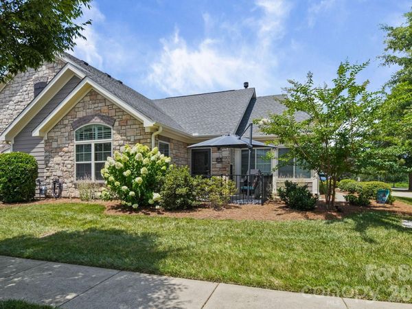 2307 Villa Oaks Court, Gastonia, NC 28054