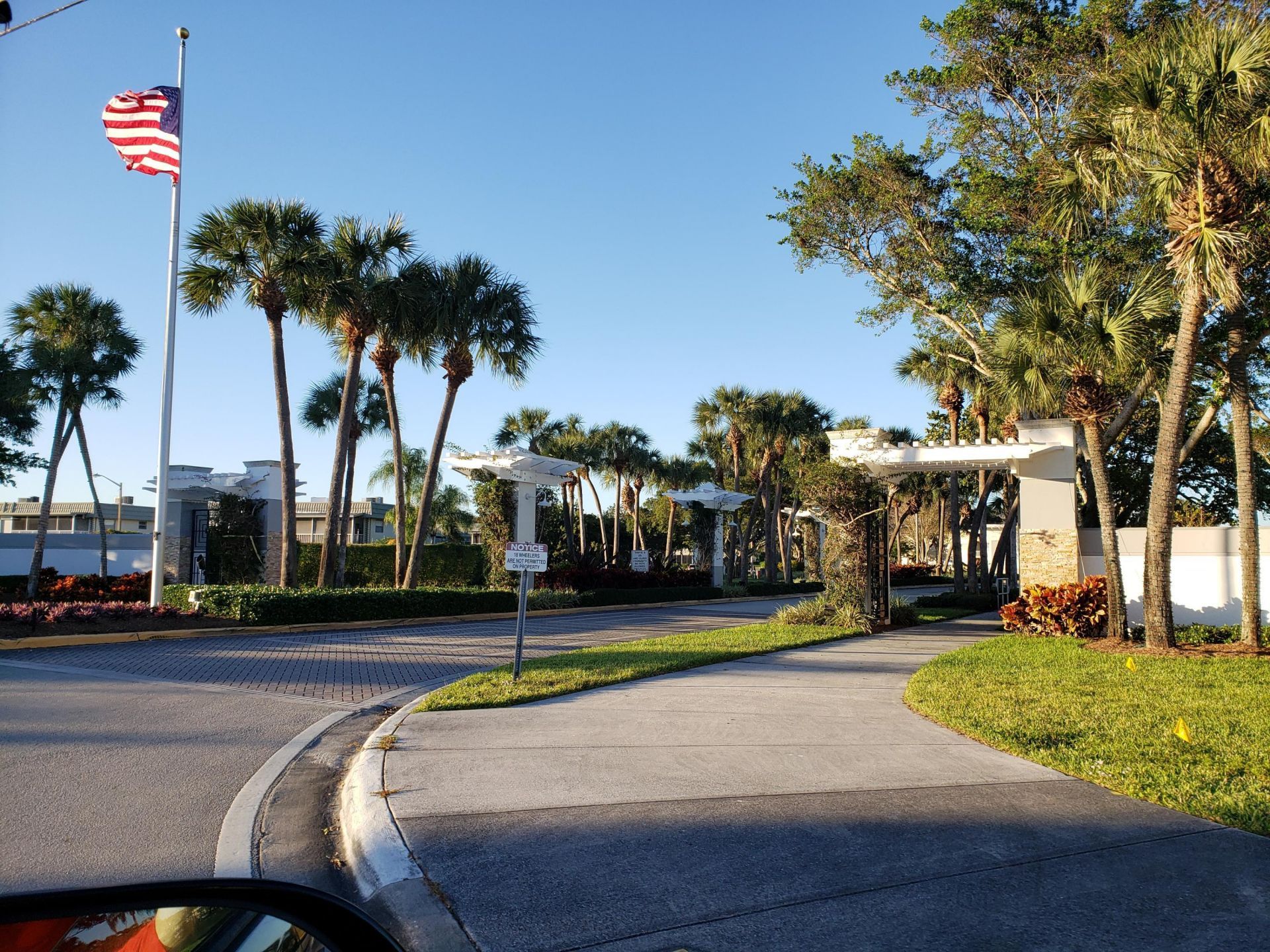 904 Flanders Drive S, Delray Beach, FL 33484 Photo