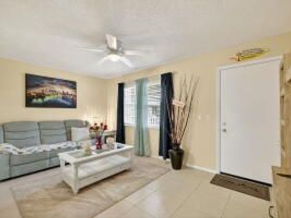 23 LAKE VISTA Trail, Unit 204, Port St. Lucie, FL 34952