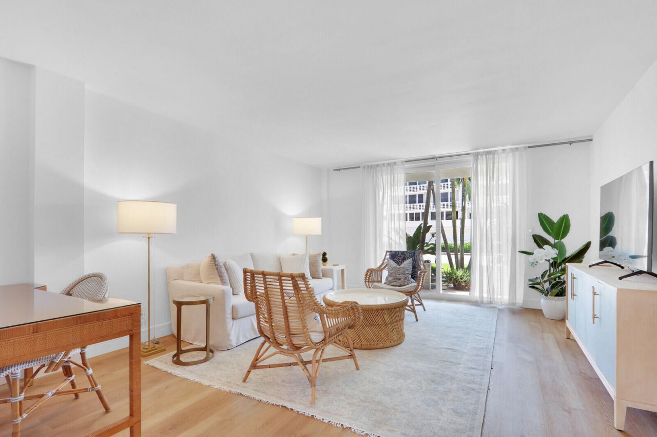 139 Sunrise Avenue, Unit 1090, Palm Beach, FL 33480 Photo