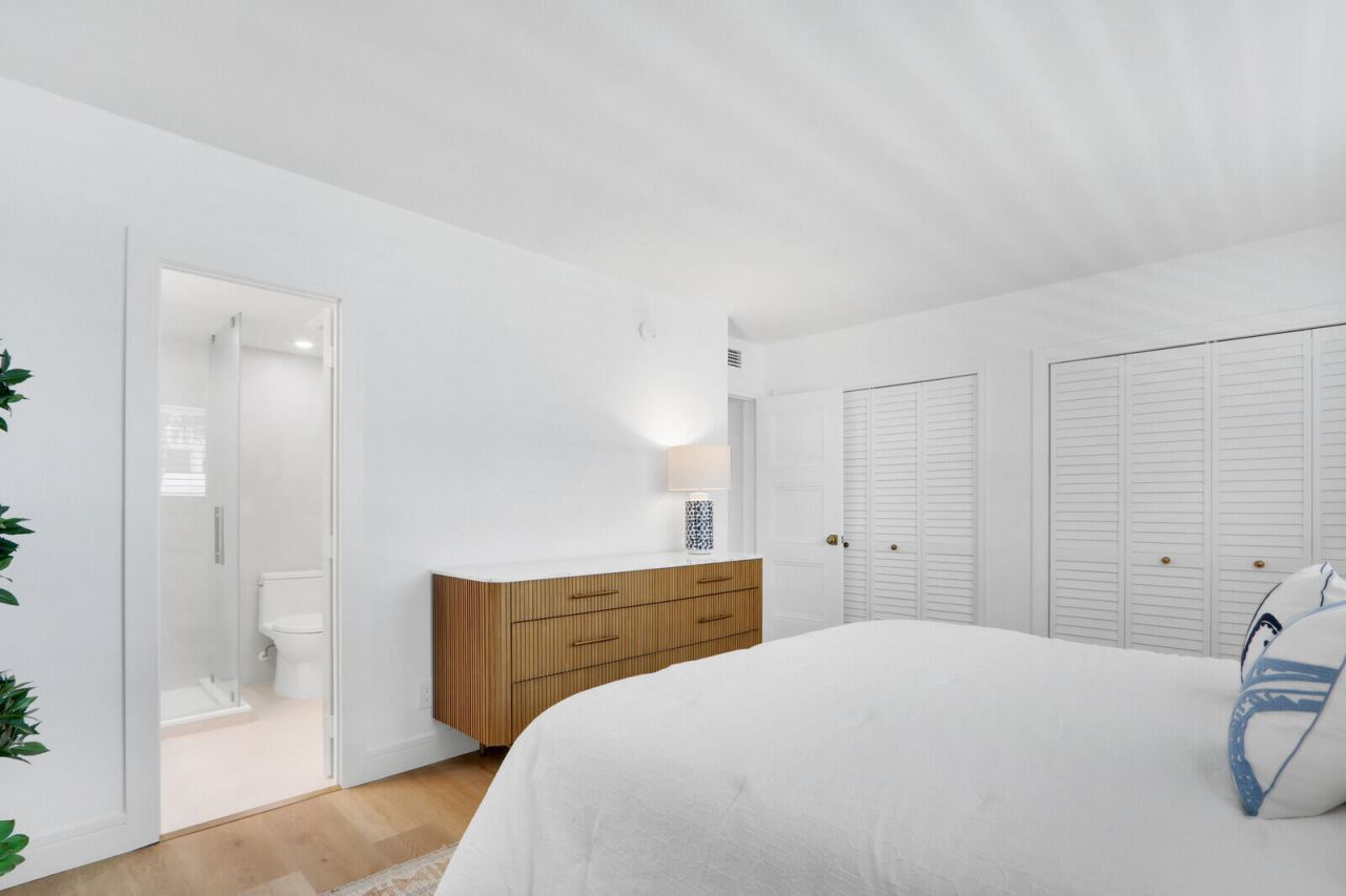 139 Sunrise Avenue, Unit 1090, Palm Beach, FL 33480 Photo