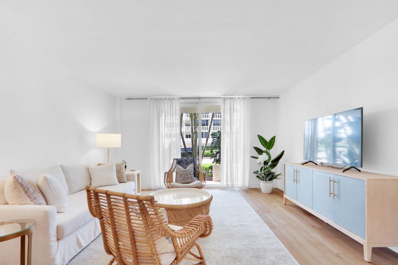 139 Sunrise Avenue, Unit 1090, Palm Beach, FL 33480 Photo