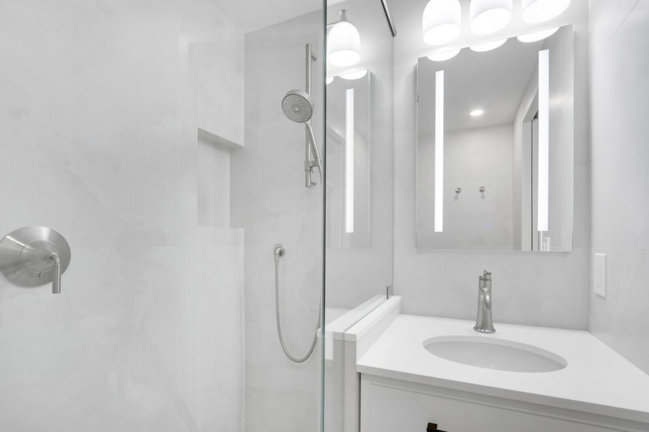 139 Sunrise Avenue, Unit 1090, Palm Beach, FL 33480 Photo