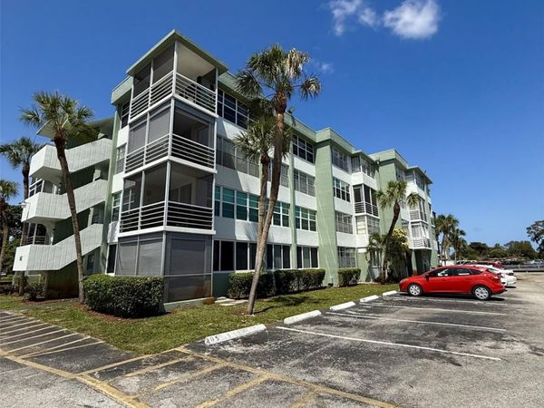 2741 E TAFT Street, Unit 102, Hollywood, FL 33020