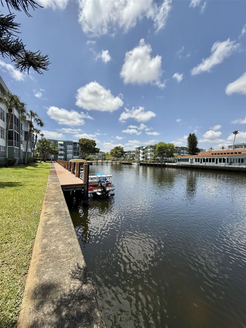 2741 E Taft Street, Unit 102, Hollywood, FL 33020 Photo