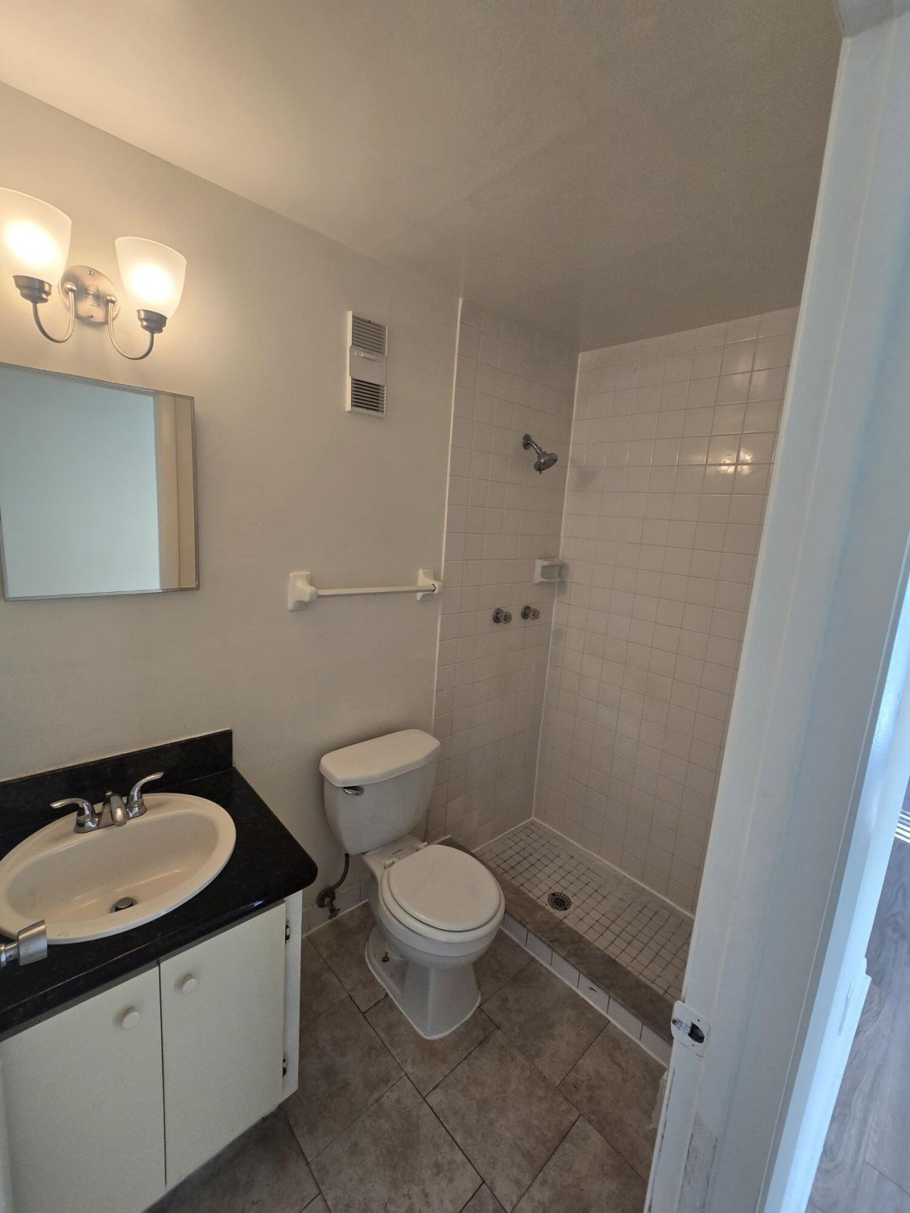 9401 NW 49th Place, Unit 29d, Sunrise, FL 33351 Photo