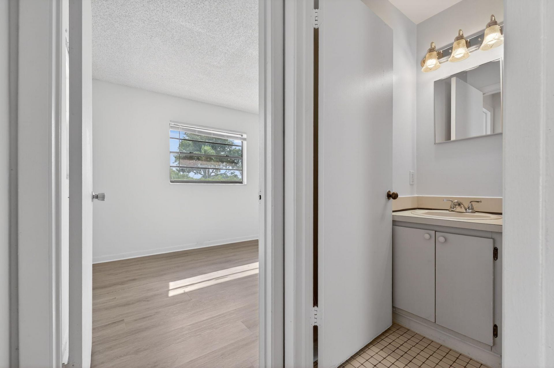 9401 NW 49th Place, Unit 29d, Sunrise, FL 33351 Photo