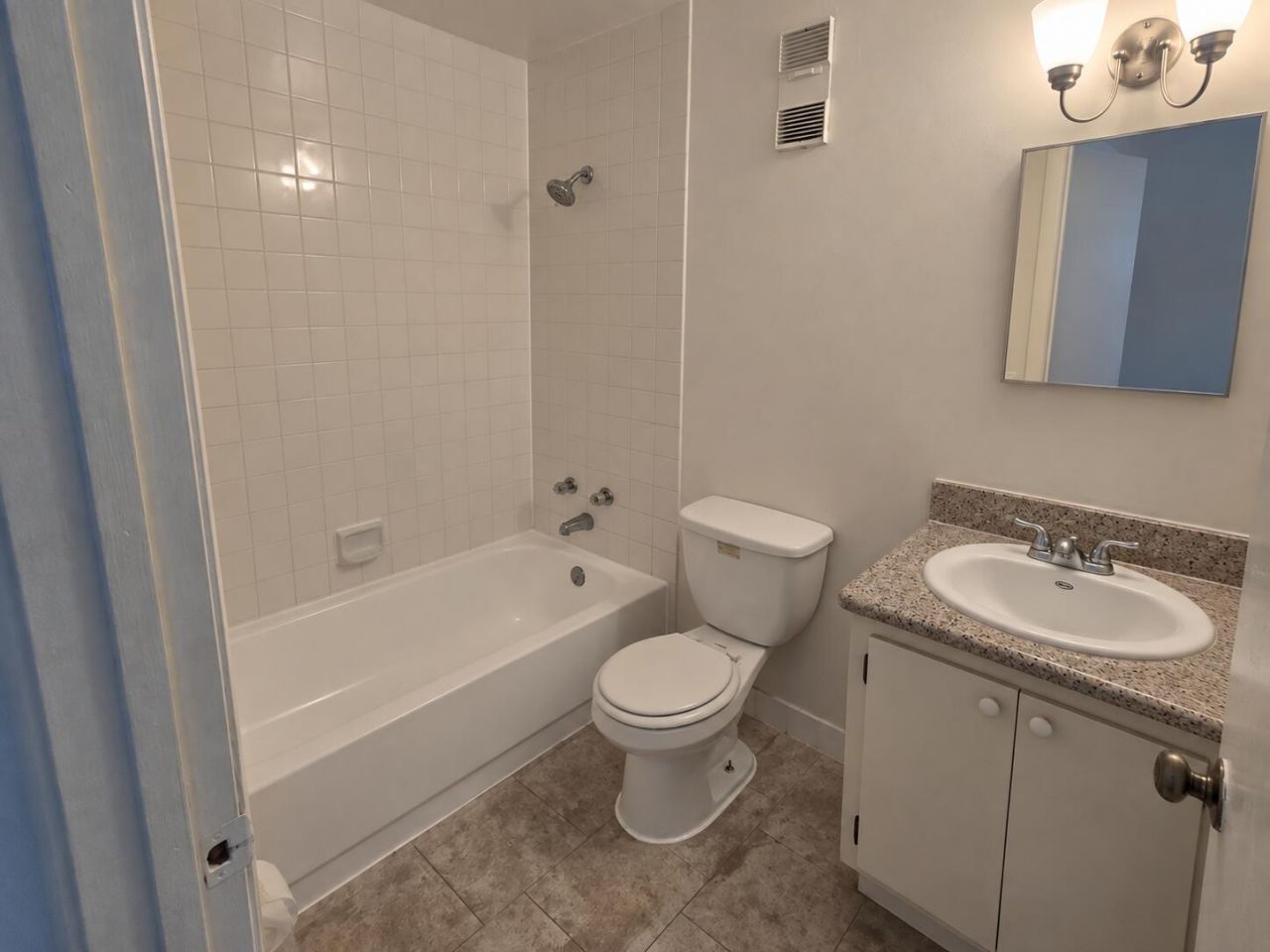 9401 NW 49th Place, Unit 29d, Sunrise, FL 33351 Photo