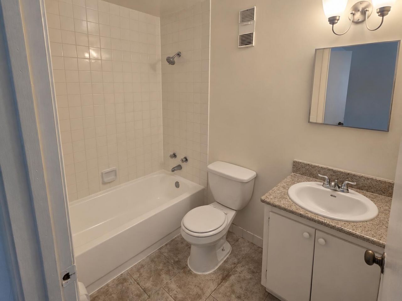 9401 NW 49th Place, Unit 29d, Sunrise, FL 33351 Photo