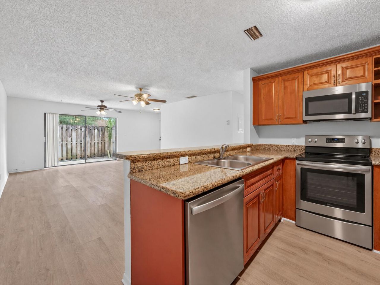 9401 NW 49th Place, Unit 29d, Sunrise, FL 33351 Photo