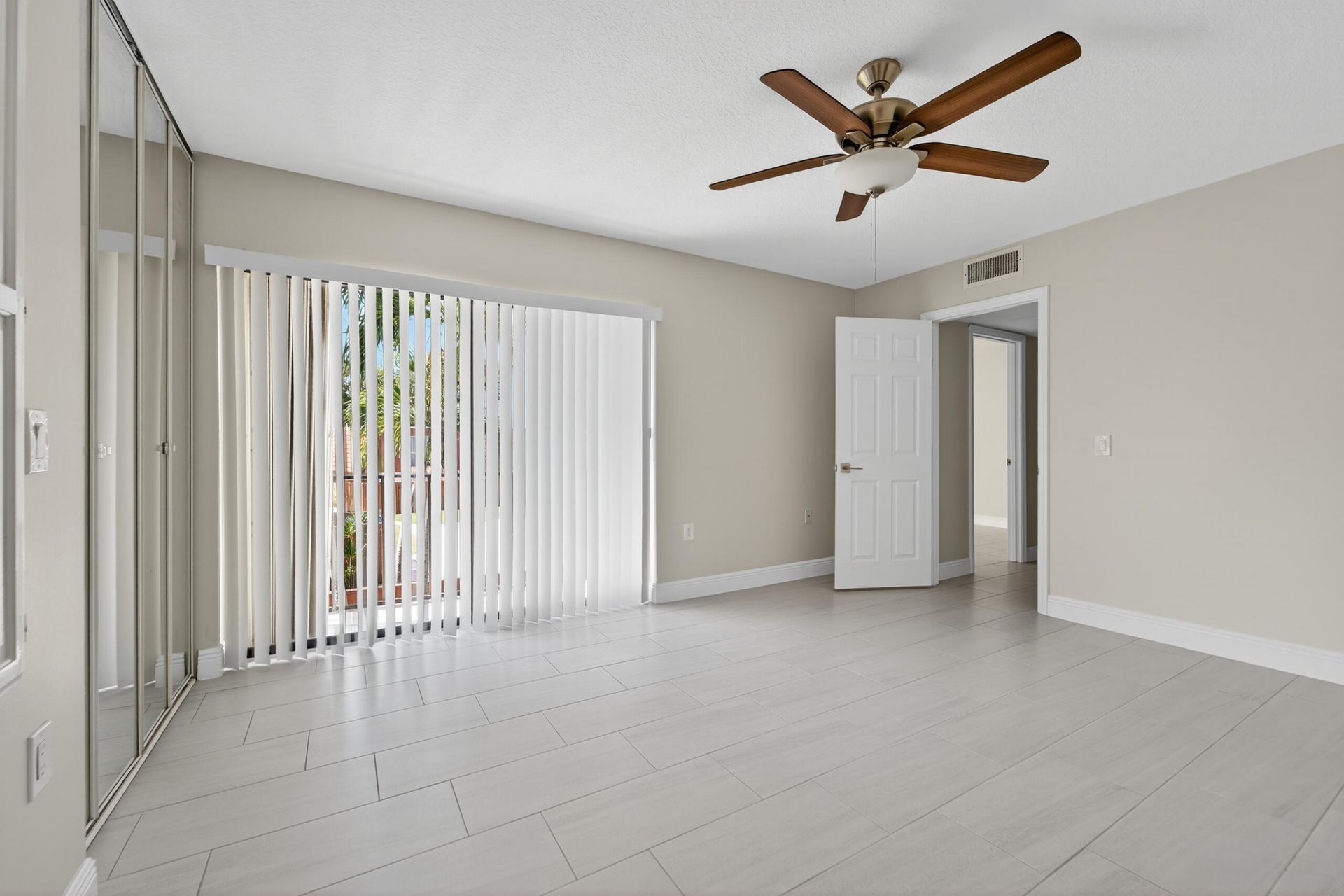 3900 SE County Line Road, Unit 27D, Tequesta, FL 33469 Photo