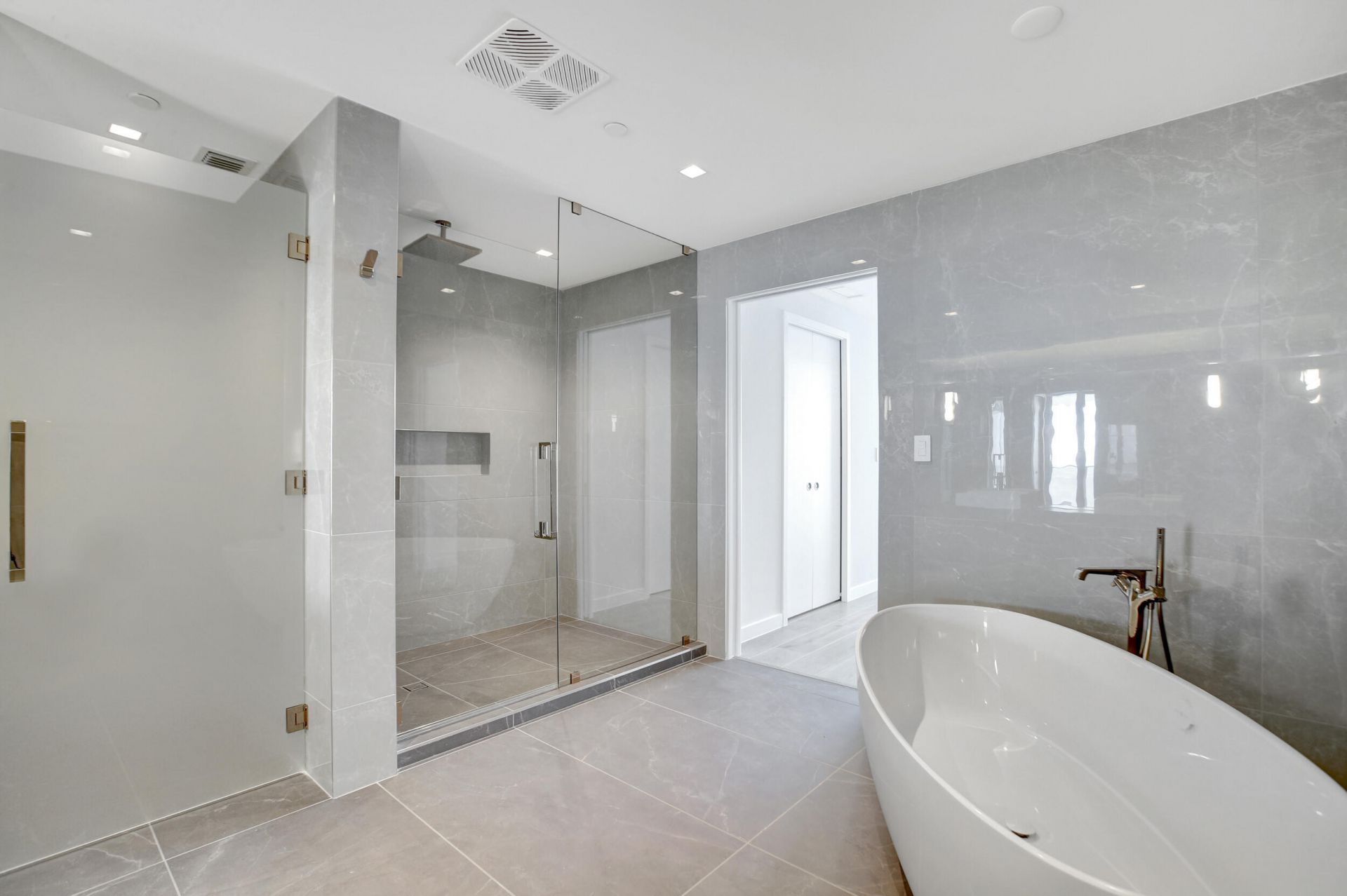 1116 N Ocean Boulevard, Unit 1804, Pompano Beach, FL 33062 Photo