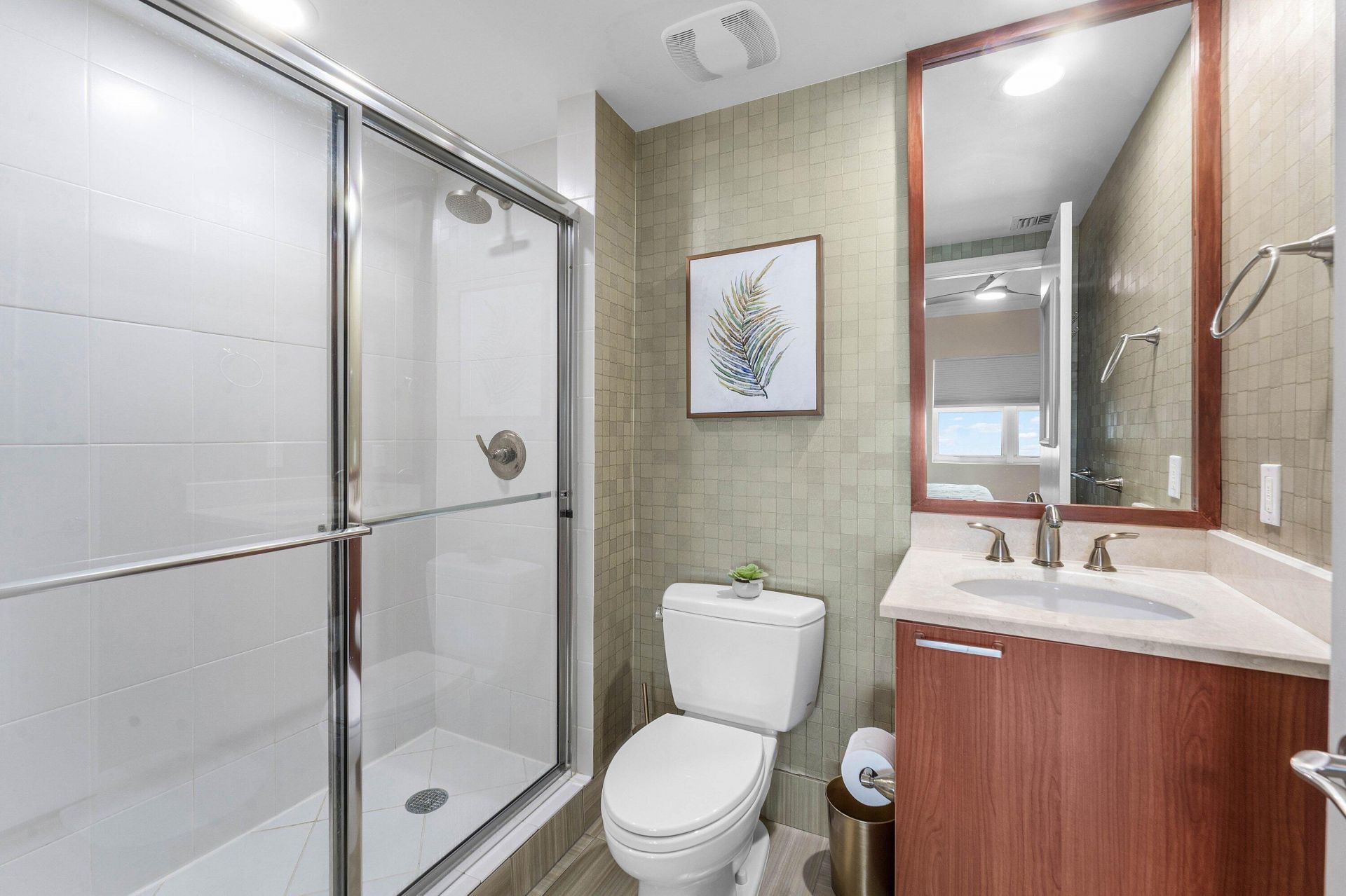 2640 Lake Shore Drive, Unit 1210, Riviera Beach, FL 33404 Photo