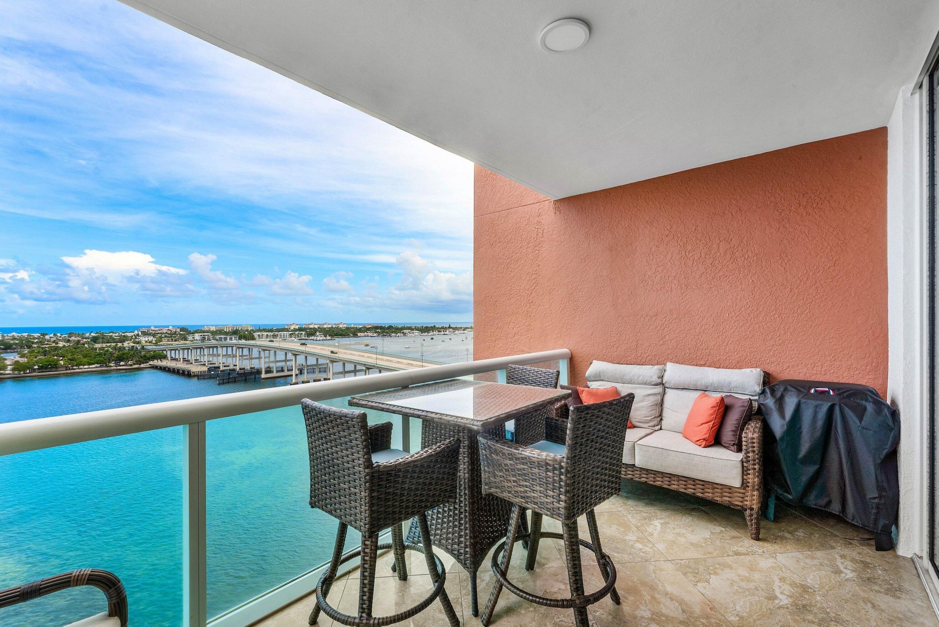 2640 Lake Shore Drive, Unit 1210, Riviera Beach, FL 33404 Photo