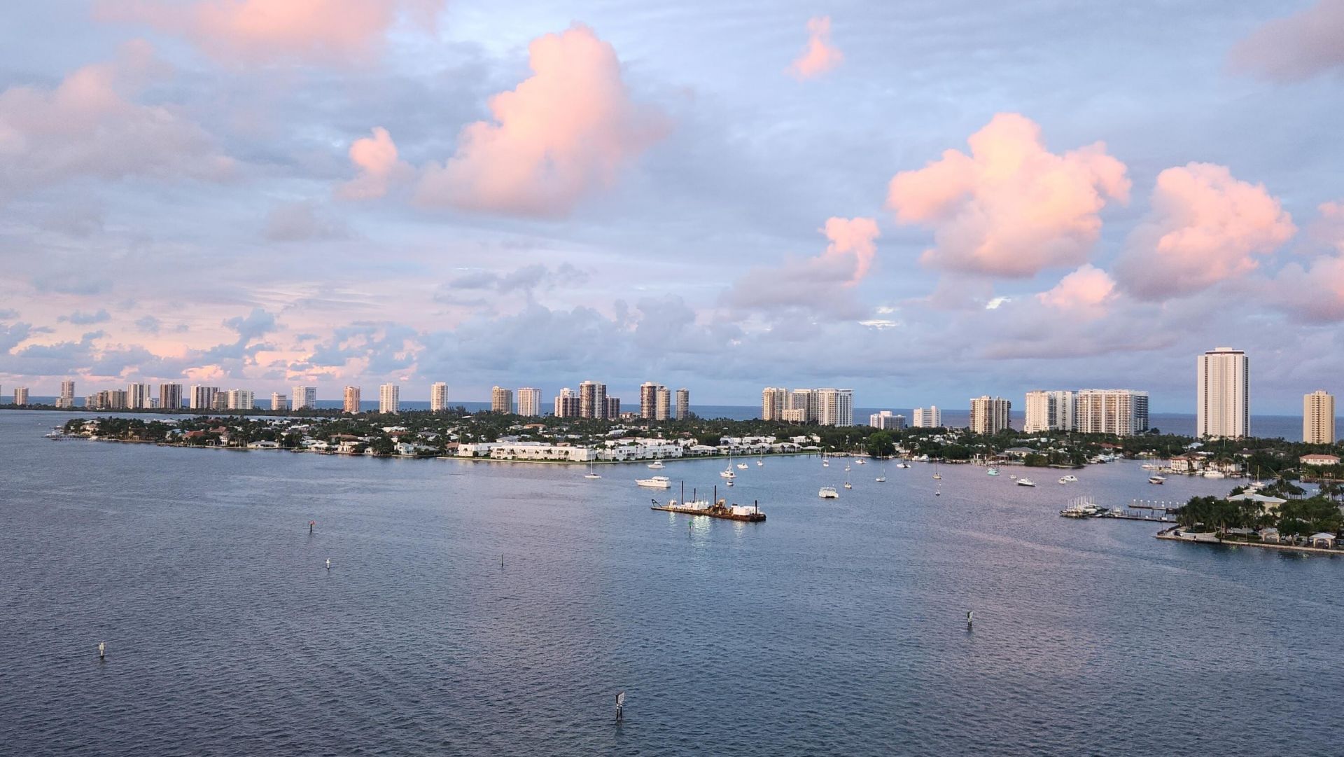 2640 Lake Shore Drive, Unit 1210, Riviera Beach, FL 33404 Photo