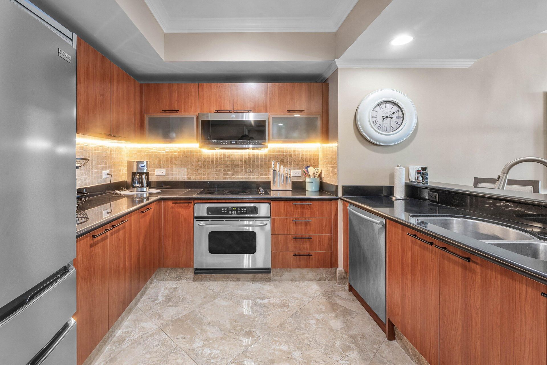 2640 Lake Shore Drive, Unit 1210, Riviera Beach, FL 33404 Photo