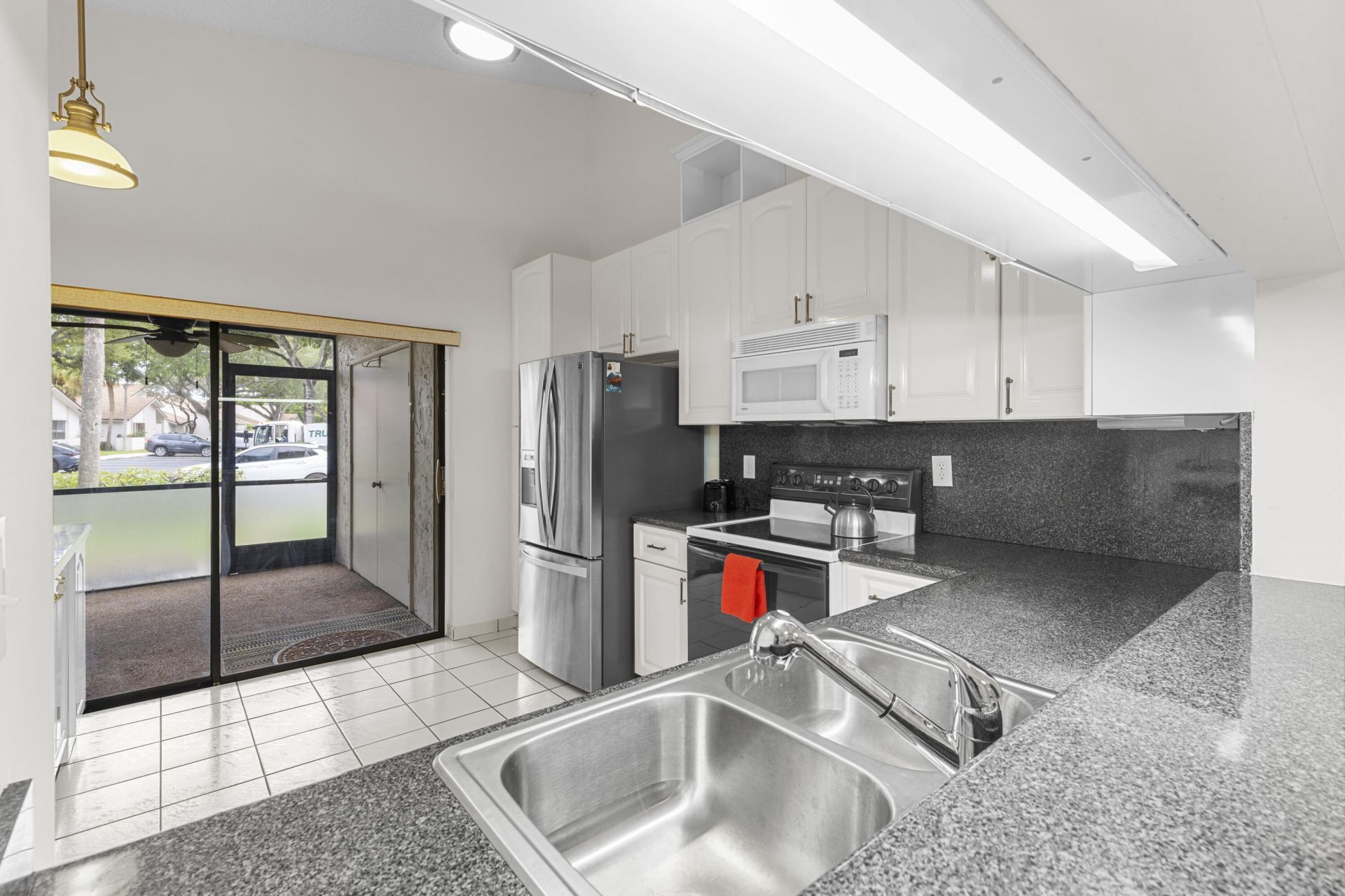 1001 NW 79th Avenue, Plantation, FL 33322 Photo