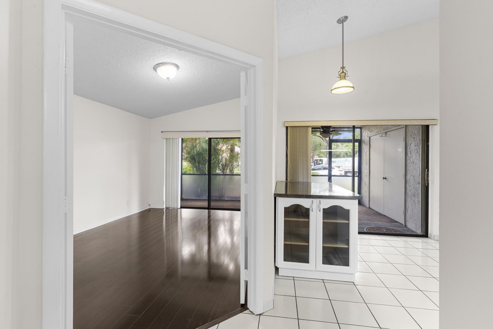 1001 NW 79th Avenue, Plantation, FL 33322 Photo