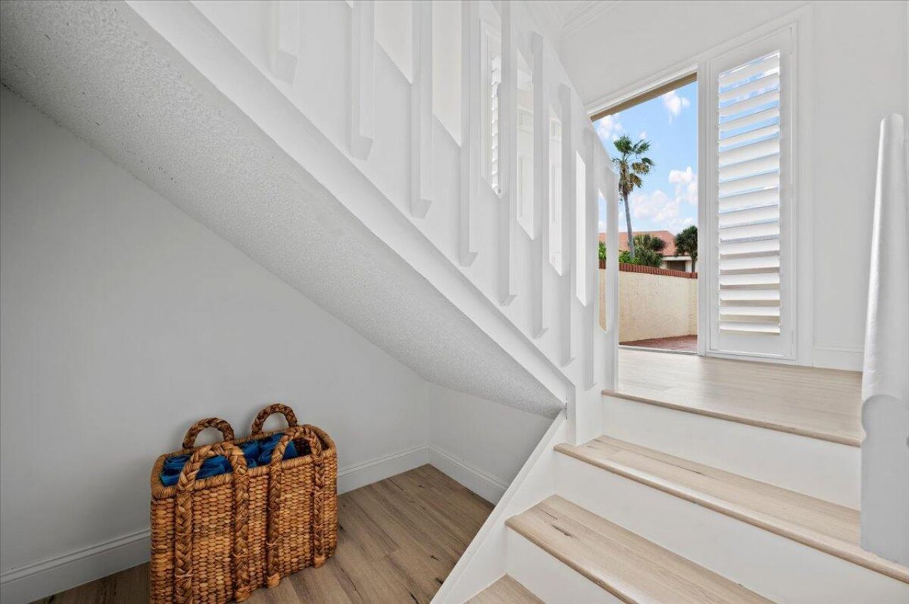 402 Sea Oats Drive, Unit F, Juno Beach, FL 33408 Photo