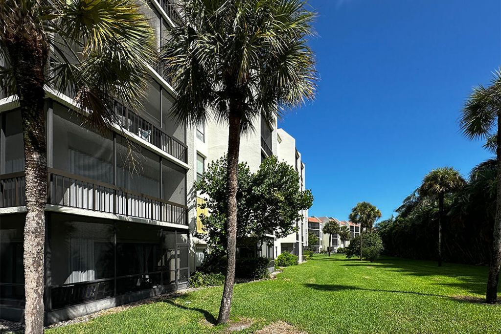 3000 Presidential Way, Unit Apt 106, West Palm Beach, FL 33401 Photo