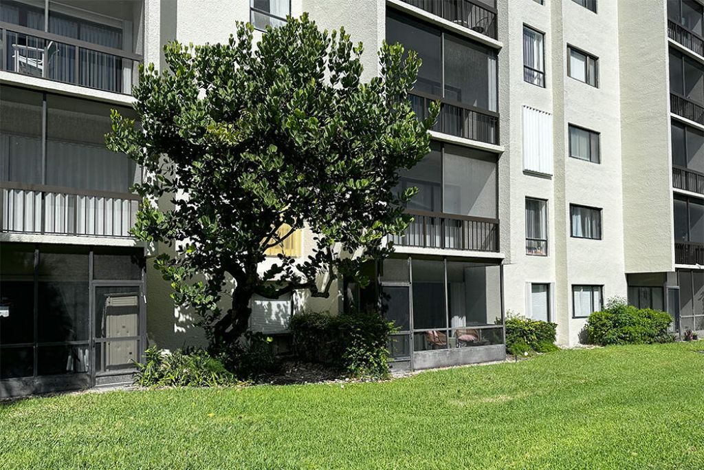 3000 Presidential Way, Unit Apt 106, West Palm Beach, FL 33401 Photo
