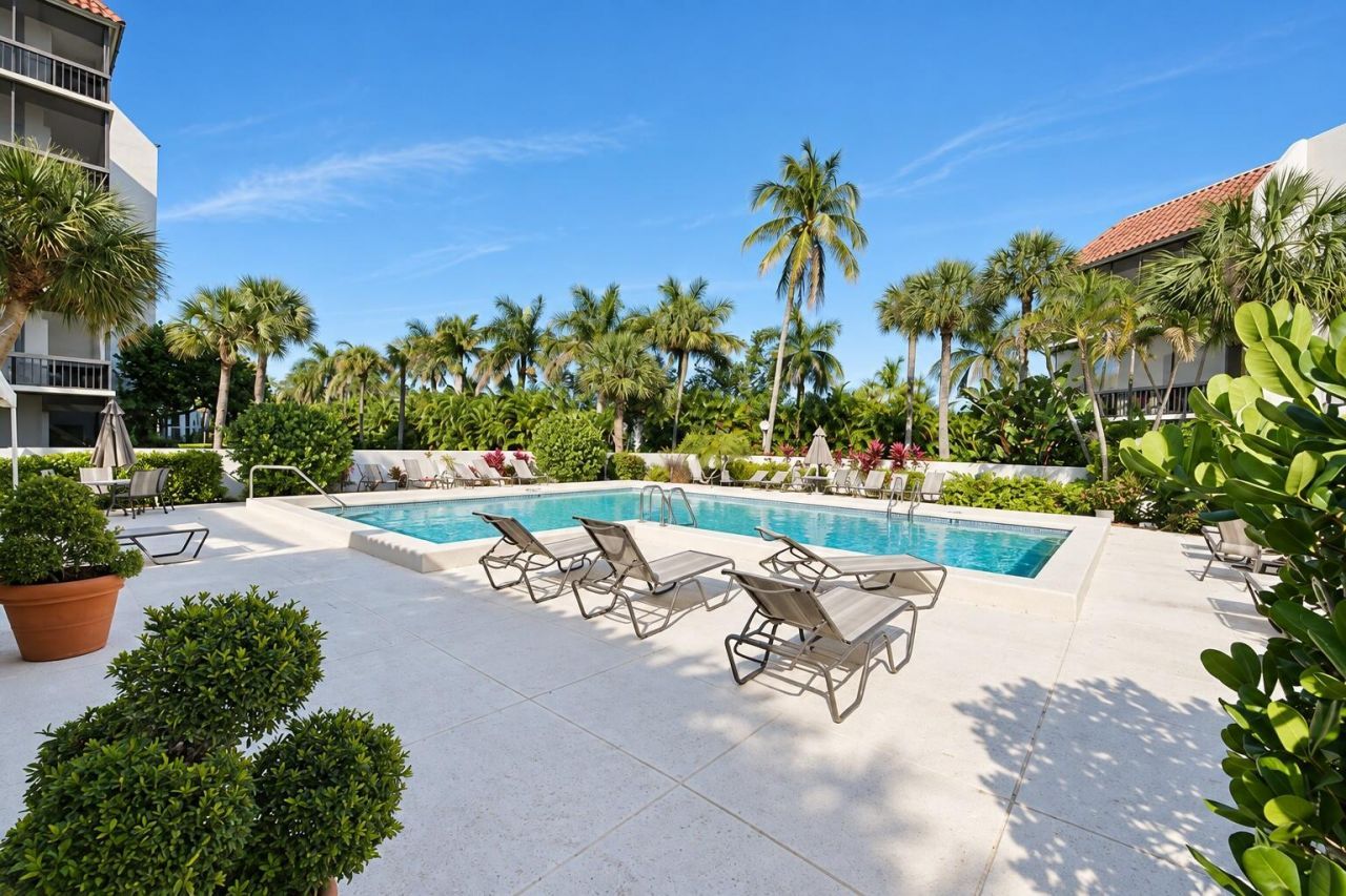 3000 Presidential Way, Unit Apt 106, West Palm Beach, FL 33401 Photo