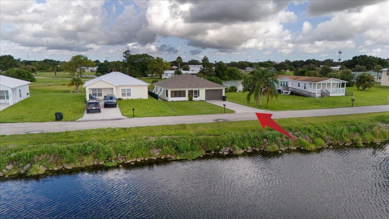 908 Riverside Drive Sw, Moore Haven, FL 33471 Photo