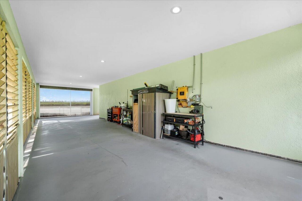 908 Riverside Drive Sw, Moore Haven, FL 33471 Photo