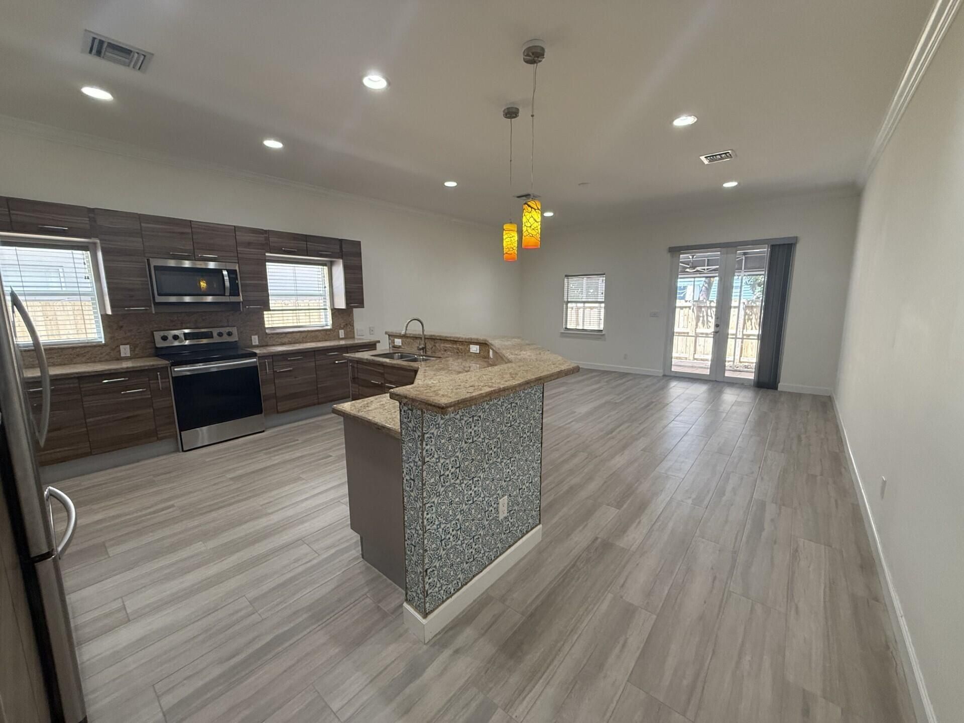 213 SW 11th Street, Unit 213, Fort Lauderdale, FL 33315 Photo