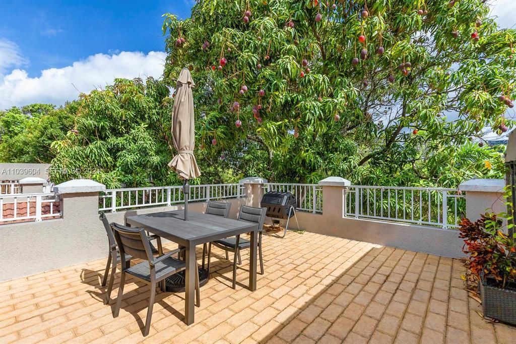 213 SW 11th Street, Unit 213, Fort Lauderdale, FL 33315 Photo