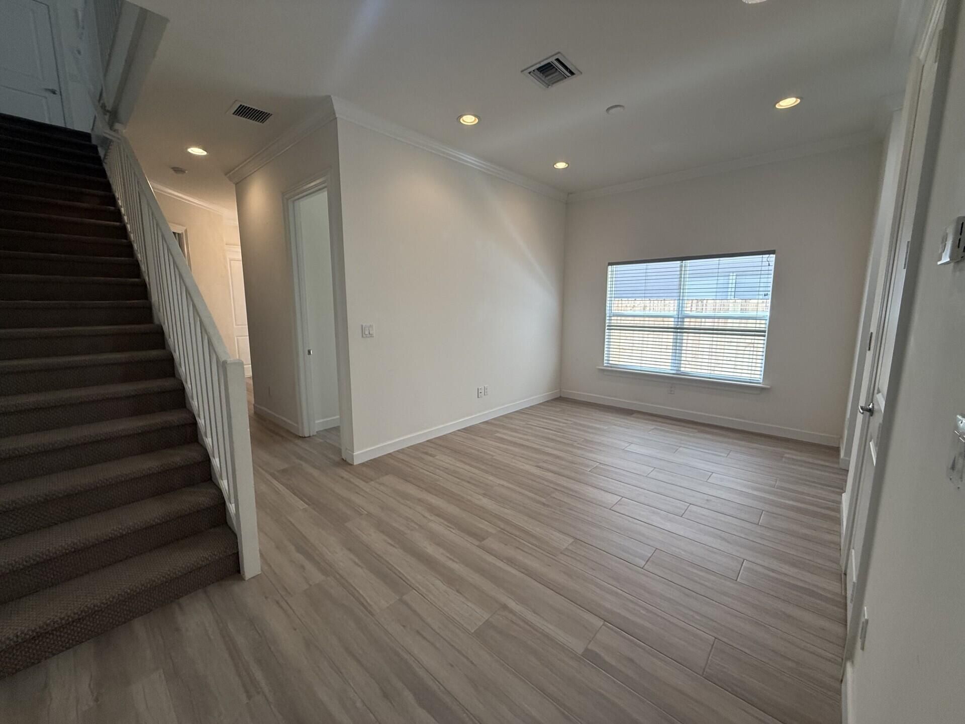 213 SW 11th Street, Unit 213, Fort Lauderdale, FL 33315 Photo
