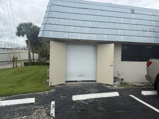 3925 Investment Lane, Unit 32, West Palm Beach, FL 33422 Photo