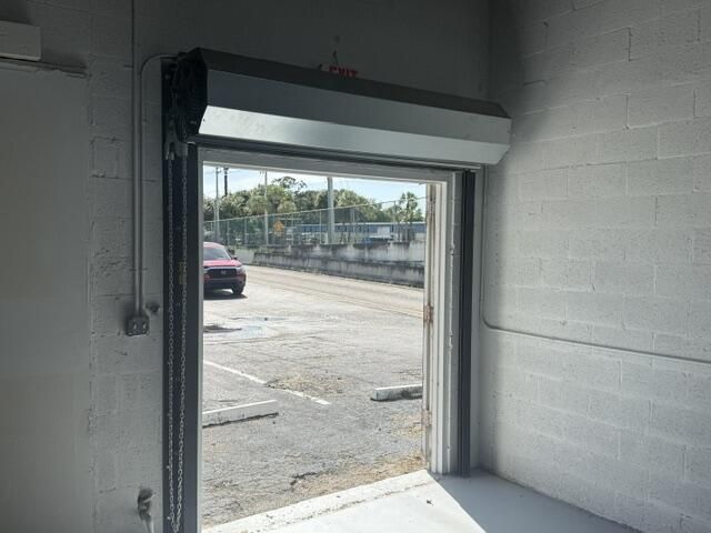 3925 Investment Lane, Unit 32, West Palm Beach, FL 33422 Photo