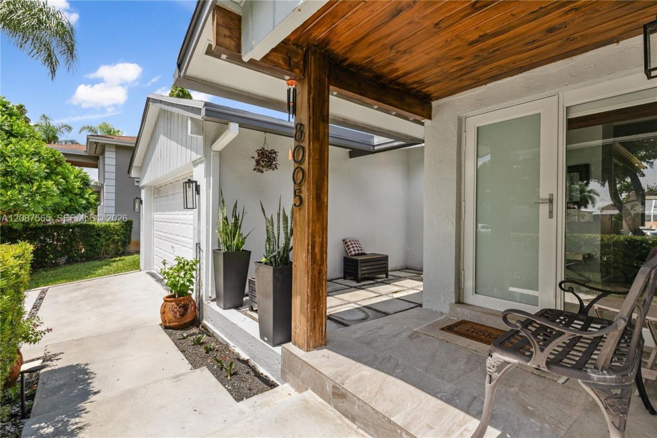 8005 SW 198th Ter, Cutler Bay, FL 33189 Photo