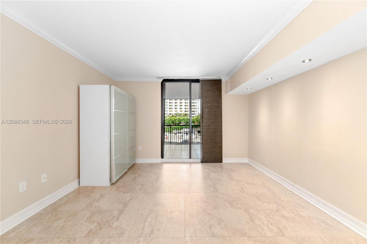 540 Brickell Key Dr, Unit 600, Miami, FL 33131 Photo