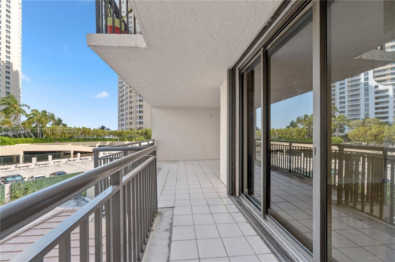 540 Brickell Key Dr, Unit 600, Miami, FL 33131 Photo