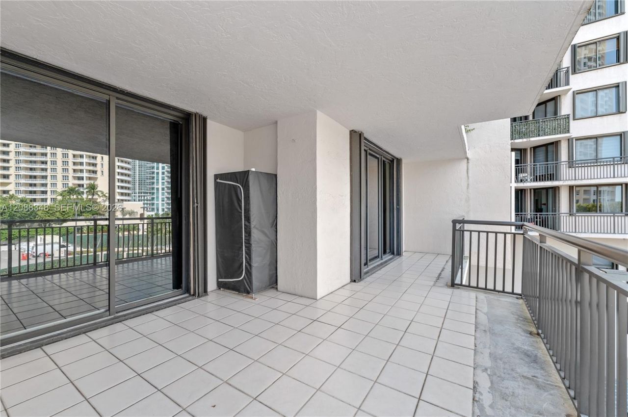 540 Brickell Key Dr, Unit 600, Miami, FL 33131 Photo