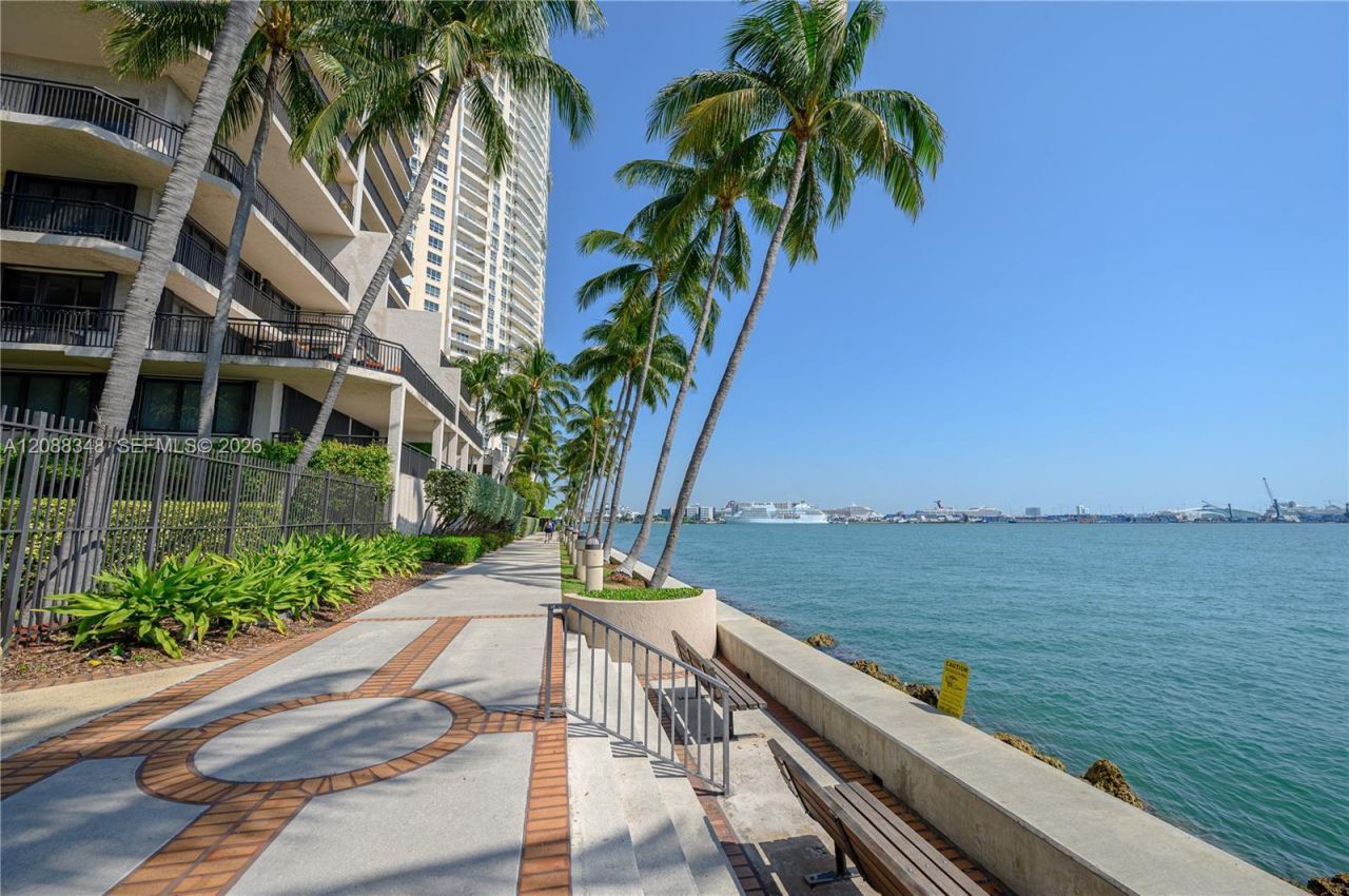 540 Brickell Key Dr, Unit 600, Miami, FL 33131 Photo