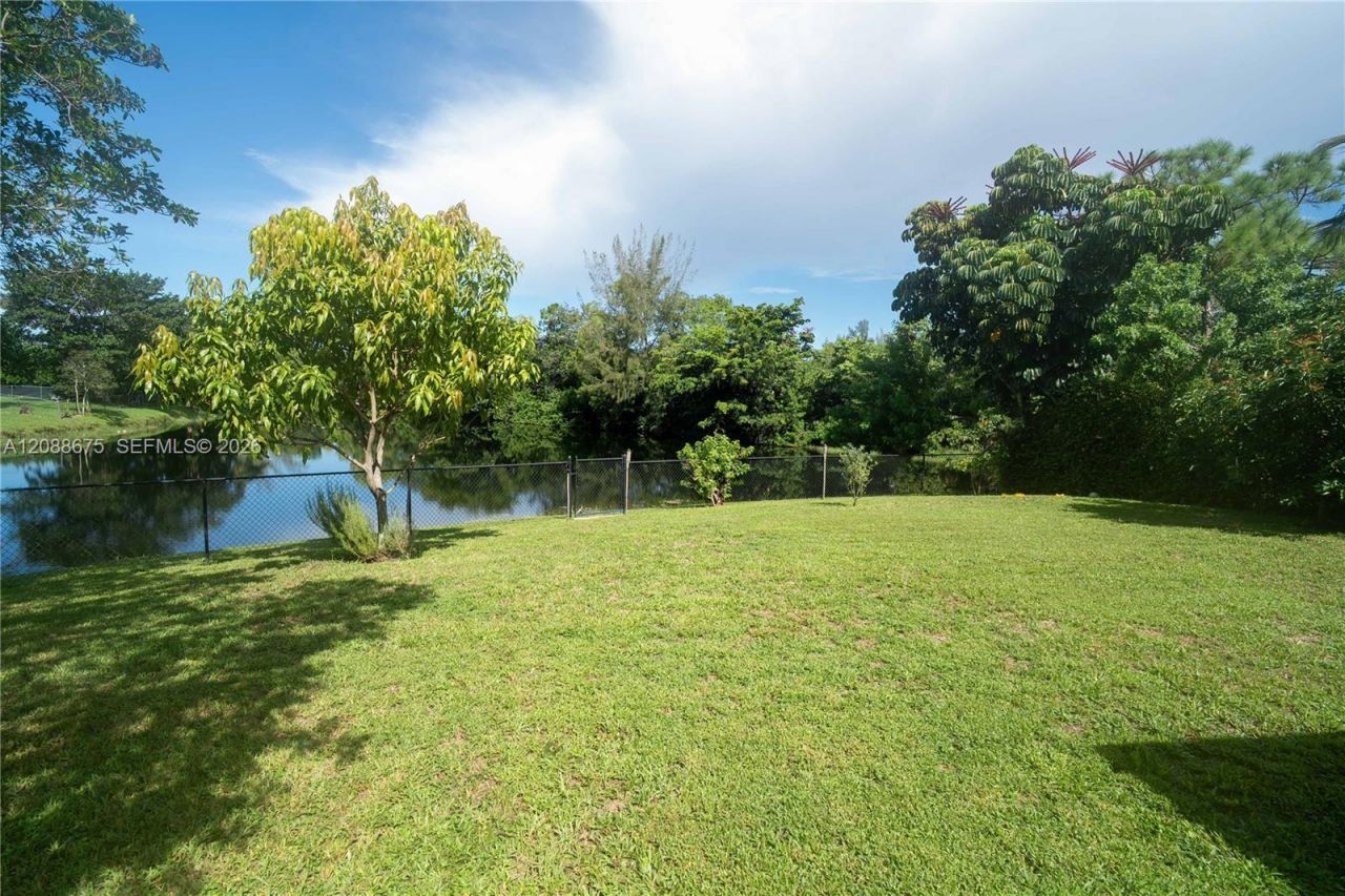 8434 NW 57th Dr, Coral Springs, FL 33067 Photo