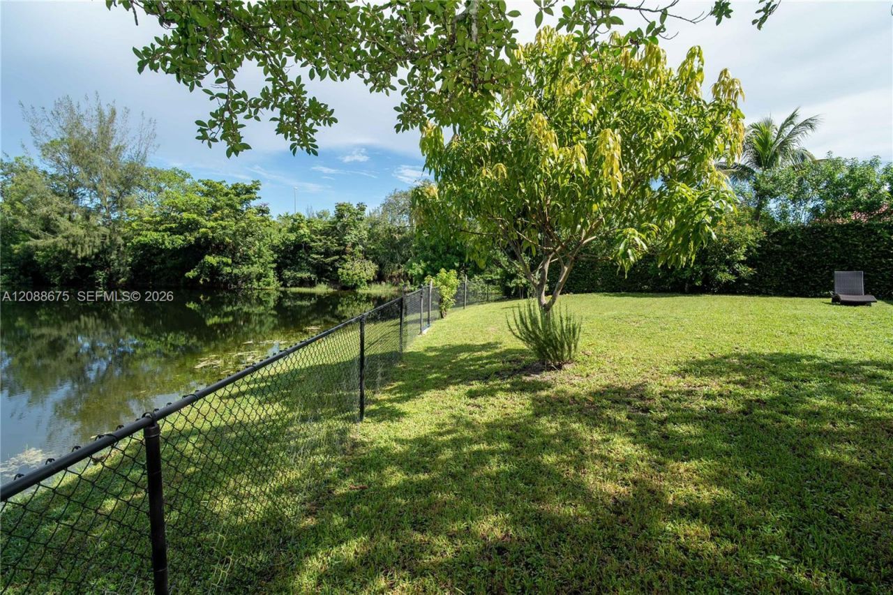 8434 NW 57th Dr, Coral Springs, FL 33067 Photo