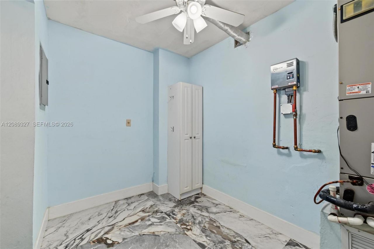 6905 W 2nd Way, Hialeah, FL 33014 Photo