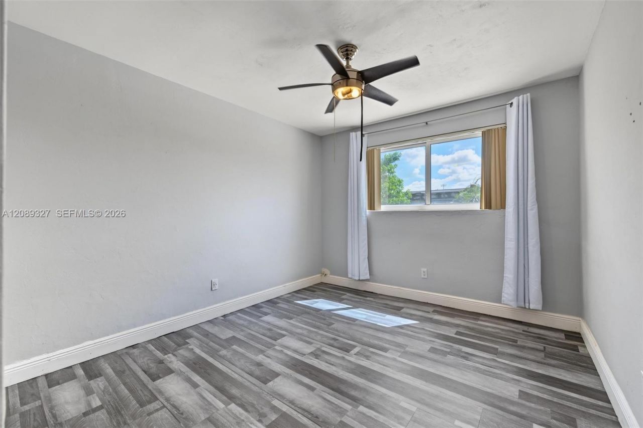 6905 W 2nd Way, Hialeah, FL 33014 Photo