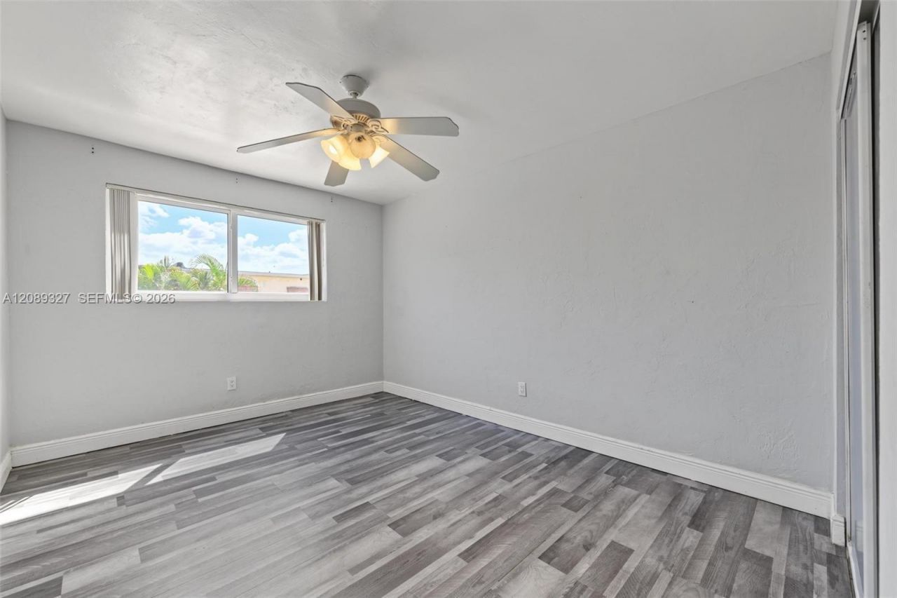 6905 W 2nd Way, Hialeah, FL 33014 Photo
