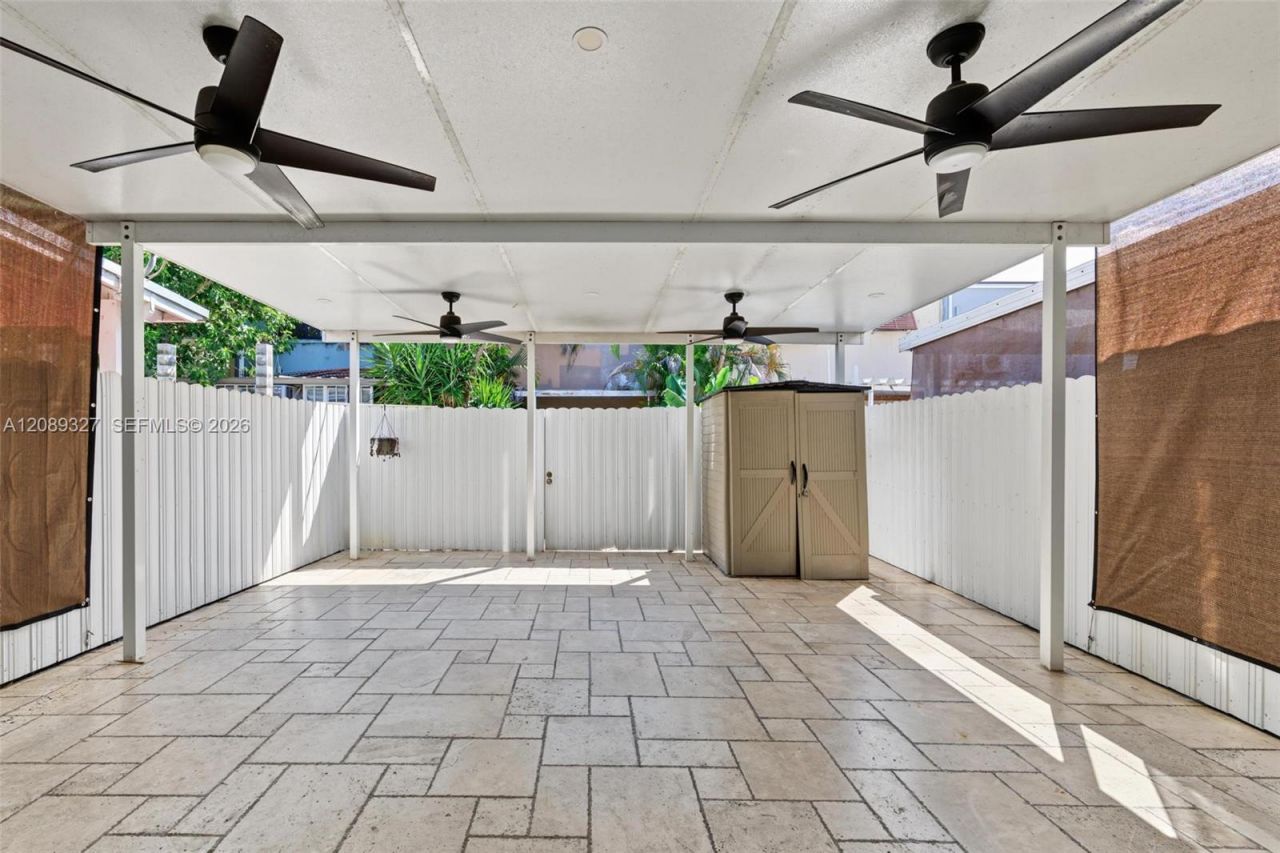 6905 W 2nd Way, Hialeah, FL 33014 Photo