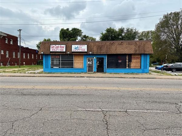 2204 State Street, Belleville, IL 62205