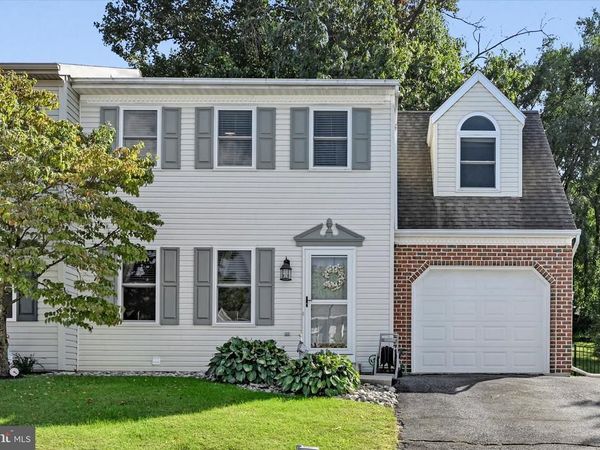 35 PARK RIDGE DRIVE, ELIZABETHTOWN, PA 17022