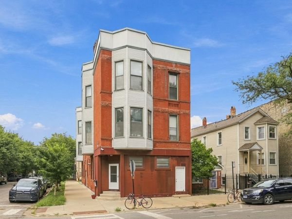 1480 W Erie Street, Unit 3F, Chicago, IL 60642